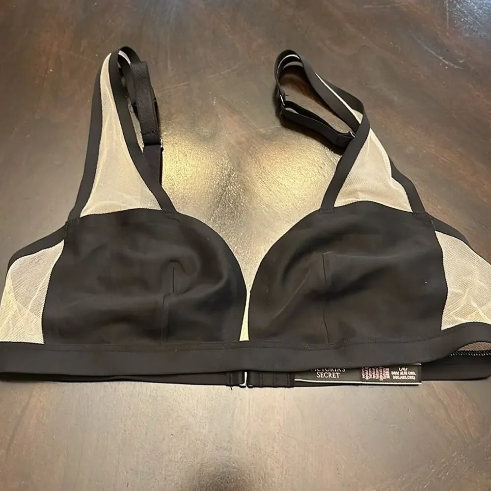 Victoria’s Secret bra size large NWOT